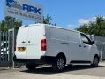 Vauxhall Vivaro 1.5 Vivaro F2900 Dynamic S/S 11