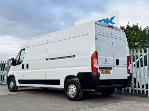 Peugeot Boxer 2.2 Boxer 335 Professional L3H2 Blue HDi 30