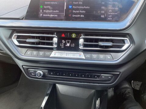 BMW 1 Series 1.5 118i M Sport (LCP) Hatchback 5dr Petrol DCT Euro 6 (s/s) (136 ps) Servi 26