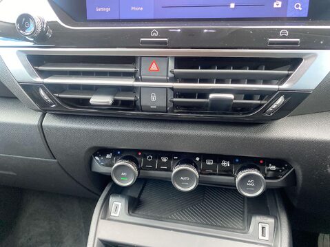 Citroen C4 1.5 BlueHDi Shine Plus Hatchback 5dr Diesel EAT8 Euro 6 (s/s) (130 ps) Air 20