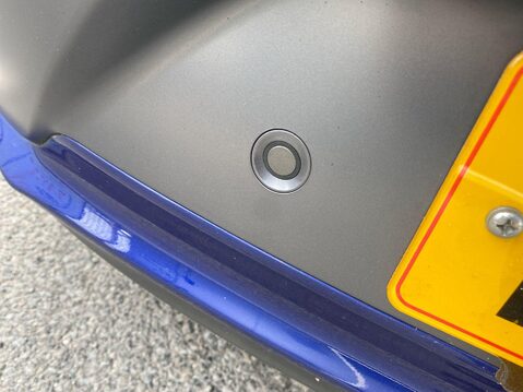 Hyundai IONIQ 1.6 h-GDi 8.9kWh Premium SE Hatchback 5dr Petrol Plug-in Hybrid DCT Euro 6 5