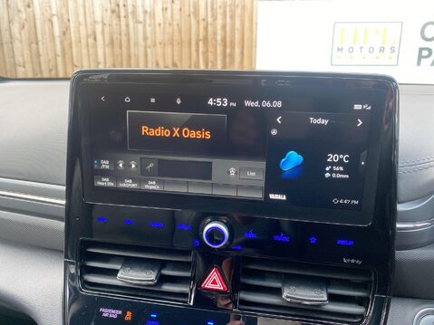 Hyundai IONIQ 1.6 h-GDi 8.9kWh Premium SE Hatchback 5dr Petrol Plug-in Hybrid DCT Euro 6 18