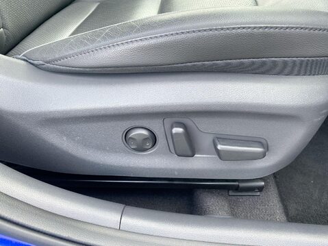 Hyundai IONIQ 1.6 h-GDi 8.9kWh Premium SE Hatchback 5dr Petrol Plug-in Hybrid DCT Euro 6 15