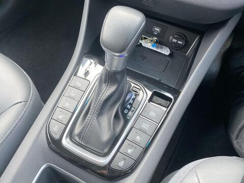 Hyundai IONIQ 1.6 h-GDi 8.9kWh Premium SE Hatchback 5dr Petrol Plug-in Hybrid DCT Euro 6 11