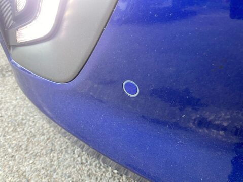 Hyundai IONIQ 1.6 h-GDi 8.9kWh Premium SE Hatchback 5dr Petrol Plug-in Hybrid DCT Euro 6 2