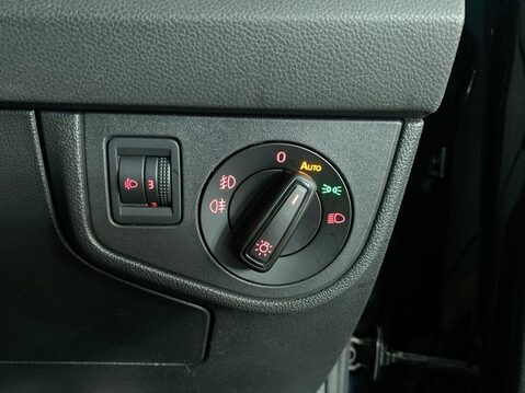 Volkswagen Polo 1.0 TSI GPF R-Line Hatchback 5dr Petrol Manual Euro 6 (s/s) (115 ps) Air Co 23