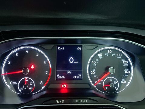 Volkswagen Polo 1.0 TSI GPF R-Line Hatchback 5dr Petrol Manual Euro 6 (s/s) (115 ps) Air Co 28