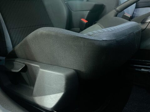 Volkswagen Polo 1.0 TSI GPF R-Line Hatchback 5dr Petrol Manual Euro 6 (s/s) (115 ps) Air Co 26