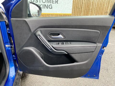 Dacia Duster 1.0 TCe Prestige SUV 5dr Petrol Manual Euro 6 (s/s) (90 ps) Parking Sensor 16