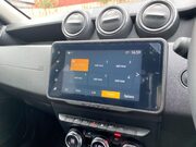 Dacia Duster 1.0 TCe Prestige SUV 5dr Petrol Manual Euro 6 (s/s) (90 ps) Parking Sensor 18