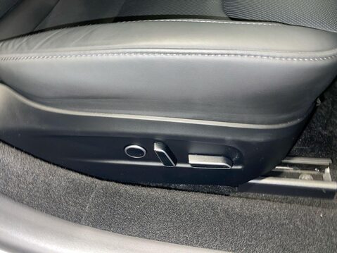 Tesla Model 3 Saloon 4dr Electric Auto RWD (208 ps) Professional NAV - Service History 6