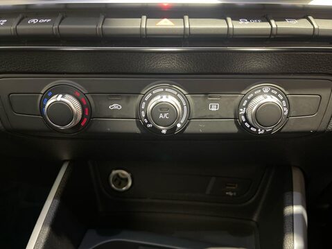 Audi Q2 1.5 TFSI CoD 35 S line SUV 5dr Petrol S Tronic Euro 6 (s/s) (150 ps) Start 8