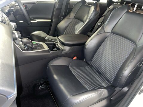 Toyota Rav4 2.5 VVT-h Dynamic SUV 5dr Petrol Hybrid CVT 4WD Euro 6 (s/s) (222 ps) Profe 16
