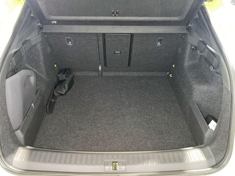 Skoda Enyaq 82kWh vRS Coupe 5dr Electric Auto 4WD (DC135kW) (299 ps) Cruise - Sat Nav - 12