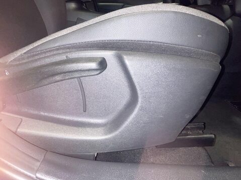 Nissan Juke 1.0 DIG-T N-Connecta SUV 5dr Petrol Manual Euro 6 (s/s) (114 ps) Cruise Co 6