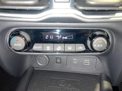 Nissan Juke 1.0 DIG-T N-Connecta SUV 5dr Petrol Manual Euro 6 (s/s) (114 ps) Cruise Co 8