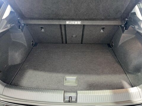 Volkswagen T-Roc 1.5 TSI EVO Active SUV 5dr Petrol Manual Euro 6 (s/s) (150 ps) Service Hist 11