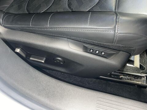 Citroen C5 X 1.6 12.4kWh Shine Plus Hatchback 5dr Petrol Plug-in Hybrid e-EAT8 Euro 6 (s 6