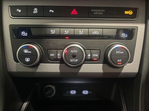 SEAT Ateca 2.0 TDI FR SUV 5dr Diesel DSG Euro 6 (s/s) (150 ps) One Owner - Service His 9