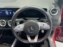 Mercedes-Benz GLA 1.3 GLA200 AMG Line (Premium) SUV 5dr Petrol 7G-DCT Euro 6 (s/s) (163 ps) P