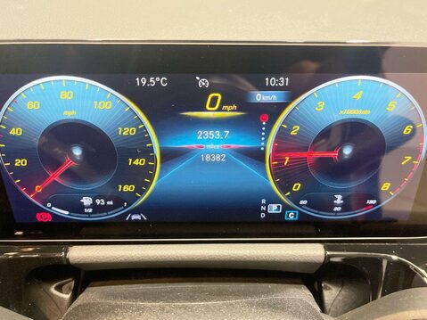 Mercedes-Benz GLA 1.3 GLA200 AMG Line (Premium) SUV 5dr Petrol 7G-DCT Euro 6 (s/s) (163 ps) P 2