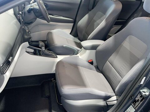 Hyundai BAYON 1.0 T-GDi Ultimate SUV 5dr Petrol DCT Euro 6 (s/s) (100 ps) Parking Sensors 17