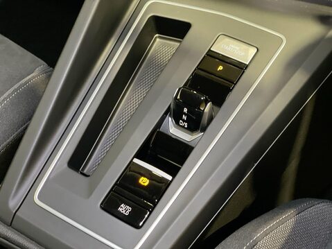 Volkswagen Golf 2.0 TDI Style Hatchback 5dr Diesel DSG Euro 6 (s/s) (150 ps) Parking Sensor 12