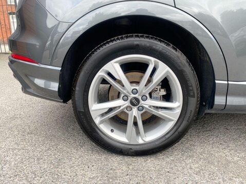 Audi Q3 1.4 TFSIe 45 S line SUV 5dr Petrol Plug-in Hybrid S Tronic Euro 6 (s/s) 13k 4