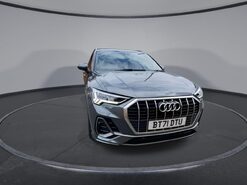 Audi Q3 1.4 TFSIe 45 S line SUV 5dr Petrol Plug-in Hybrid S Tronic Euro 6 (s/s) 13k