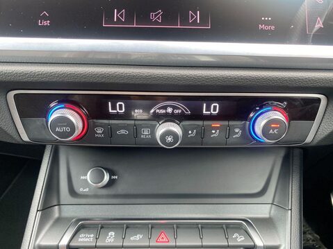 Audi Q3 1.4 TFSIe 45 S line SUV 5dr Petrol Plug-in Hybrid S Tronic Euro 6 (s/s) 13k 25