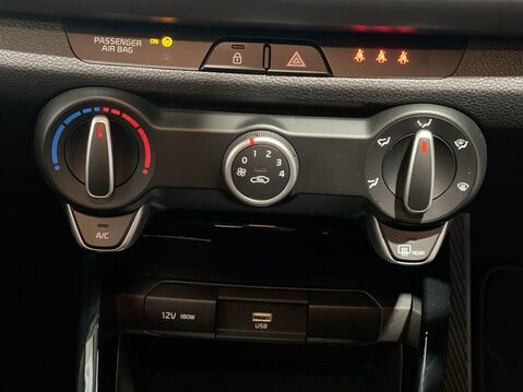 Kia Rio 1.0 T-GDi 2 Hatchback 5dr Petrol Manual Euro 6 (s/s) (99 bhp) Reverse Camer 8