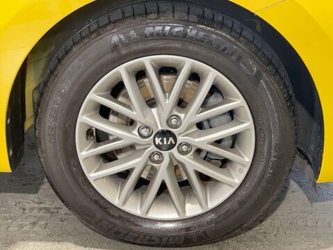 Kia Rio 1.0 T-GDi 2 Hatchback 5dr Petrol Manual Euro 6 (s/s) (99 bhp) Reverse Camer 9