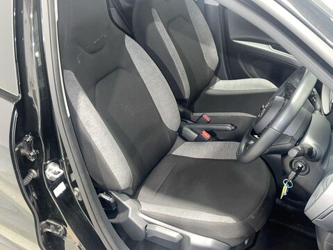 Toyota Aygo X 1.0 VVT-i Pure Hatchback 5dr Petrol Manual Euro 6 (s/s) (72 ps) DAB Radio - 5