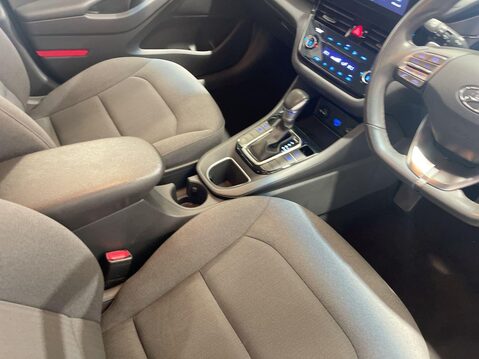 Hyundai IONIQ 1.6 h-GDi Premium SE Hatchback 5dr Petrol Hybrid DCT Euro 6 (s/s) (141 ps) 12