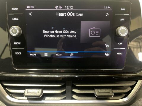 Volkswagen T-Roc 1.5 TSI R-Line SUV 5dr Petrol Manual Euro 6 (s/s) (150 ps) One Owner - Serv 27