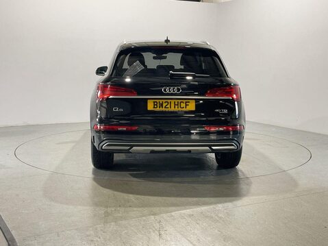 Audi Q5 2.0 TDI 40 Sport SUV 5dr Diesel S Tronic quattro Euro 6 (s/s) (204 ps) Full 7
