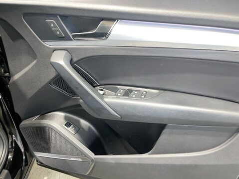 Audi Q5 2.0 TDI 40 Sport SUV 5dr Diesel S Tronic quattro Euro 6 (s/s) (204 ps) Full 25