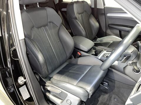 Audi Q5 2.0 TDI 40 Sport SUV 5dr Diesel S Tronic quattro Euro 6 (s/s) (204 ps) Full 14