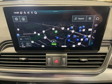 Audi Q5 2.0 TDI 40 Sport SUV 5dr Diesel S Tronic quattro Euro 6 (s/s) (204 ps) Full 18