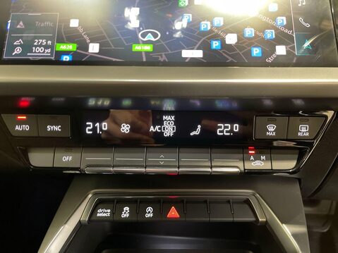 Audi A3 1.5 TFSI 35 S line Sportback 5dr Petrol S Tronic Euro 6 (s/s) (150 ps) Cru 26