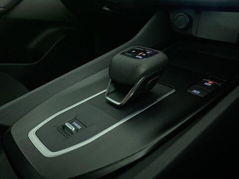 Nissan Qashqai 1.3 DIG-T MHEV Acenta Premium SUV 5dr Petrol Hybrid XTRON Euro 6 (s/s) (158 21