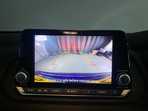 Nissan Qashqai 1.3 DIG-T MHEV Acenta Premium SUV 5dr Petrol Hybrid XTRON Euro 6 (s/s) (158 24