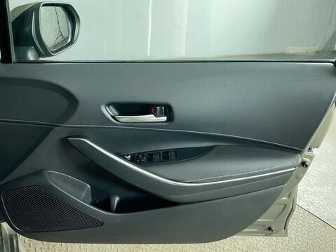 Suzuki Swace 1.8h Ultra Estate 5dr Petrol Hybrid CVT Euro 6 (s/s) (140 ps) Air Con - All 27