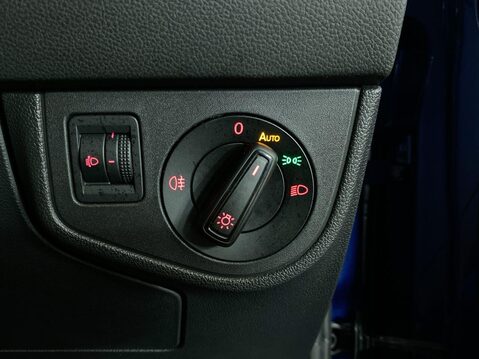 Volkswagen Polo 1.0 EVO SE Hatchback 5dr Petrol Manual Euro 6 (s/s) (80 ps) Cruise Control 23