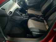 Vauxhall Corsa 1.2 Design Hatchback 5dr Petrol Manual Euro 6 (75 ps) Air Con - Alloy Wheel 17