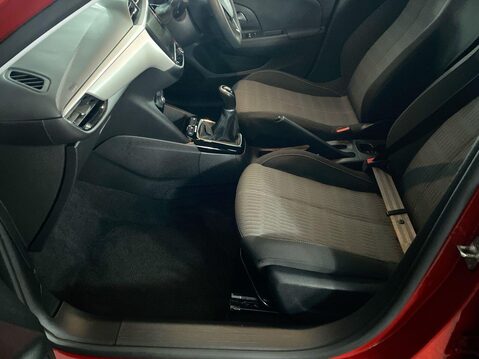 Vauxhall Corsa 1.2 Design Hatchback 5dr Petrol Manual Euro 6 (75 ps) Air Con - Alloy Wheel 17