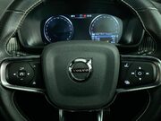 Volvo XC40 2.0 B4 MHEV R-Design Pro SUV 5dr Petrol Hybrid Auto Euro 6 (s/s) (197 ps) C 22