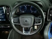 Volvo XC40 2.0 B4 MHEV R-Design Pro SUV 5dr Petrol Hybrid Auto Euro 6 (s/s) (197 ps) C 16