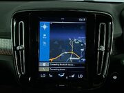 Volvo XC40 2.0 B4 MHEV R-Design Pro SUV 5dr Petrol Hybrid Auto Euro 6 (s/s) (197 ps) C 20