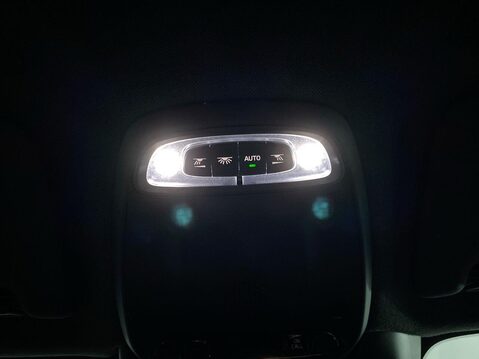 Volvo XC40 2.0 B4 MHEV R-Design Pro SUV 5dr Petrol Hybrid Auto Euro 6 (s/s) (197 ps) C 18